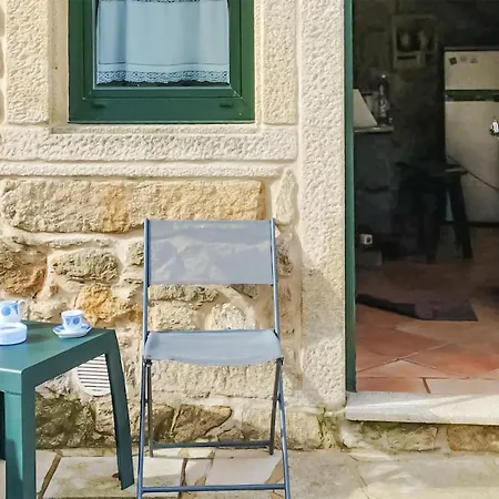 Dom wakacyjny 2 Bedroom Amazing In Muros